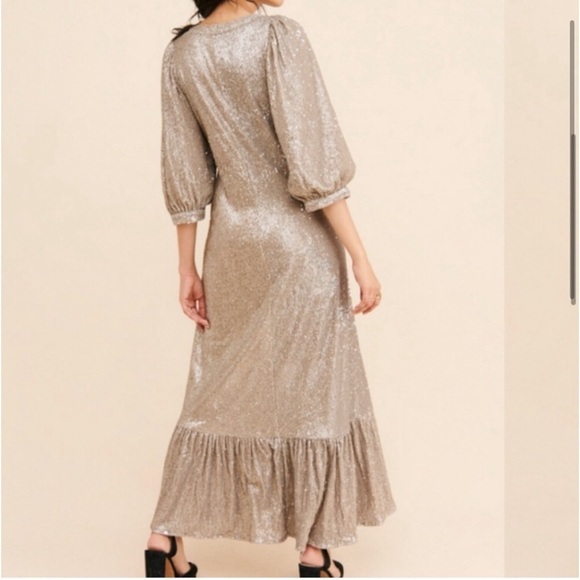 Saltwater Luxe Women Dress Large Wren Sequin Plunge Maxi Gold  size Medium - Picture 2 of 16